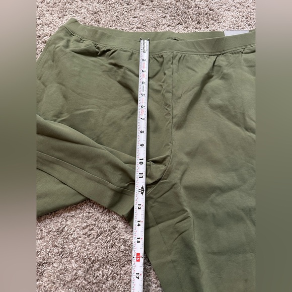 Catherine’s Suprema Collection Olive Green Capris NWT Size 1XWP 18/20WP - Picture 7 of 10